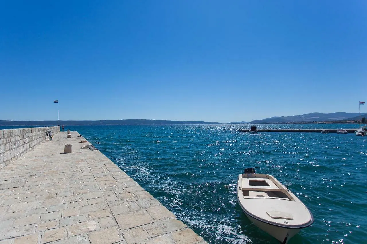 Apartment Marija 2 Near Split Kastela