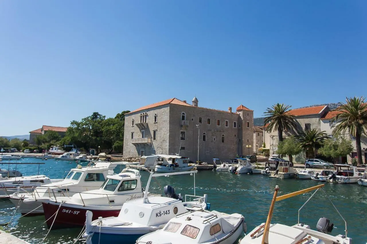 Apartment Marija 2 Near Split Kastela
