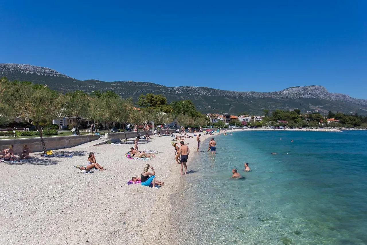 Apartment Marija 2 Near Split Kastela 0*,